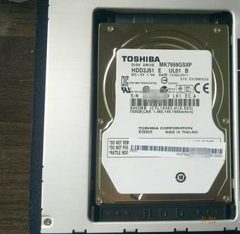 安裝雙硬盤(pán) 安裝雙硬盤(pán)