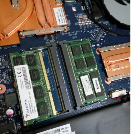 電腦黑屏 電腦黑屏