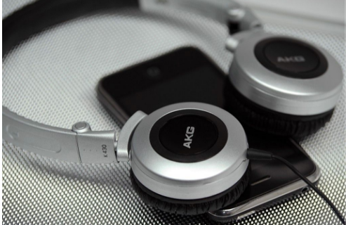 耳機有雜音 耳機有雜音