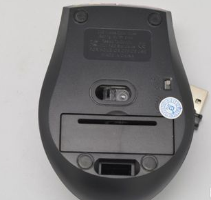 無線鼠標(biāo)接收器孫懷