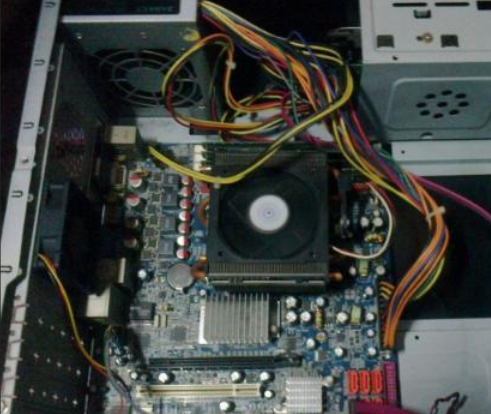 電腦黑屏怎么回事 電腦黑屏怎么回事