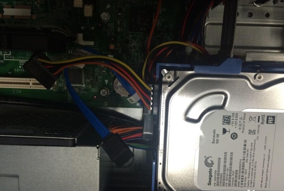 電腦開不開機(jī)一直黑屏