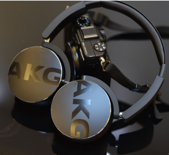 耳機(jī) 耳機(jī)