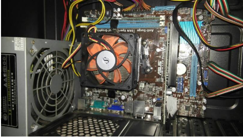 電腦黑屏 電腦黑屏