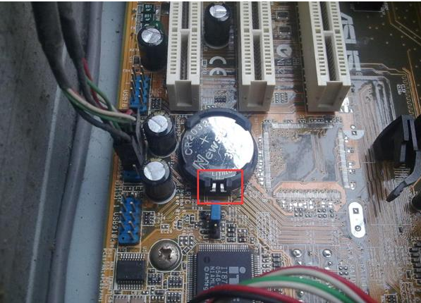 如何換主板電池