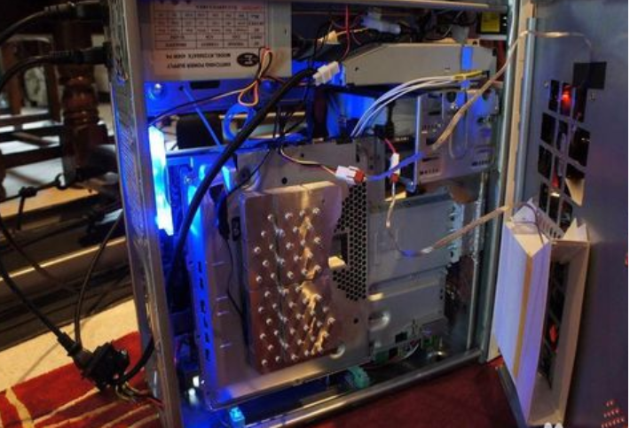 電腦機(jī)箱漏電 電腦機(jī)箱漏電